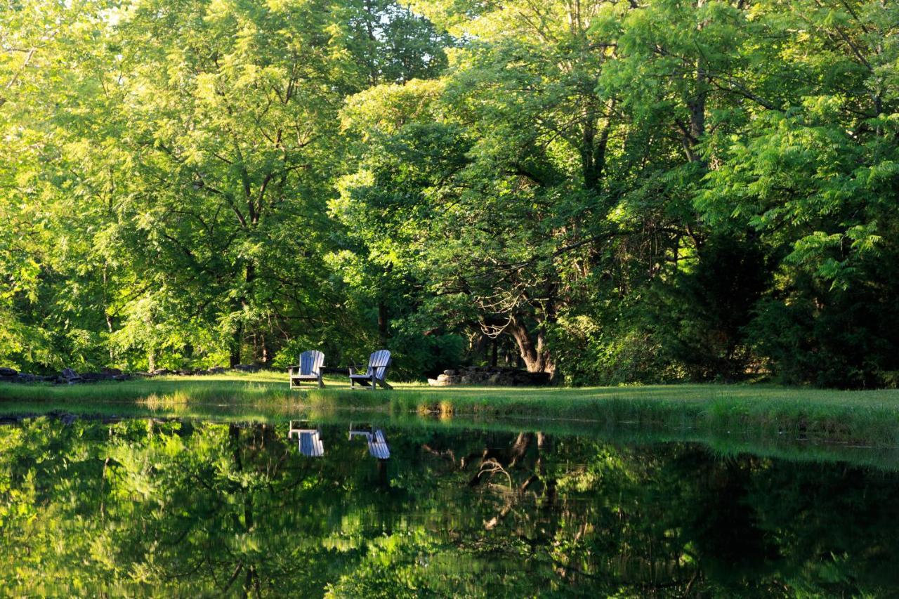 Inn And Cabins At Vaucluse Spring Stephens City Екстер'єр фото